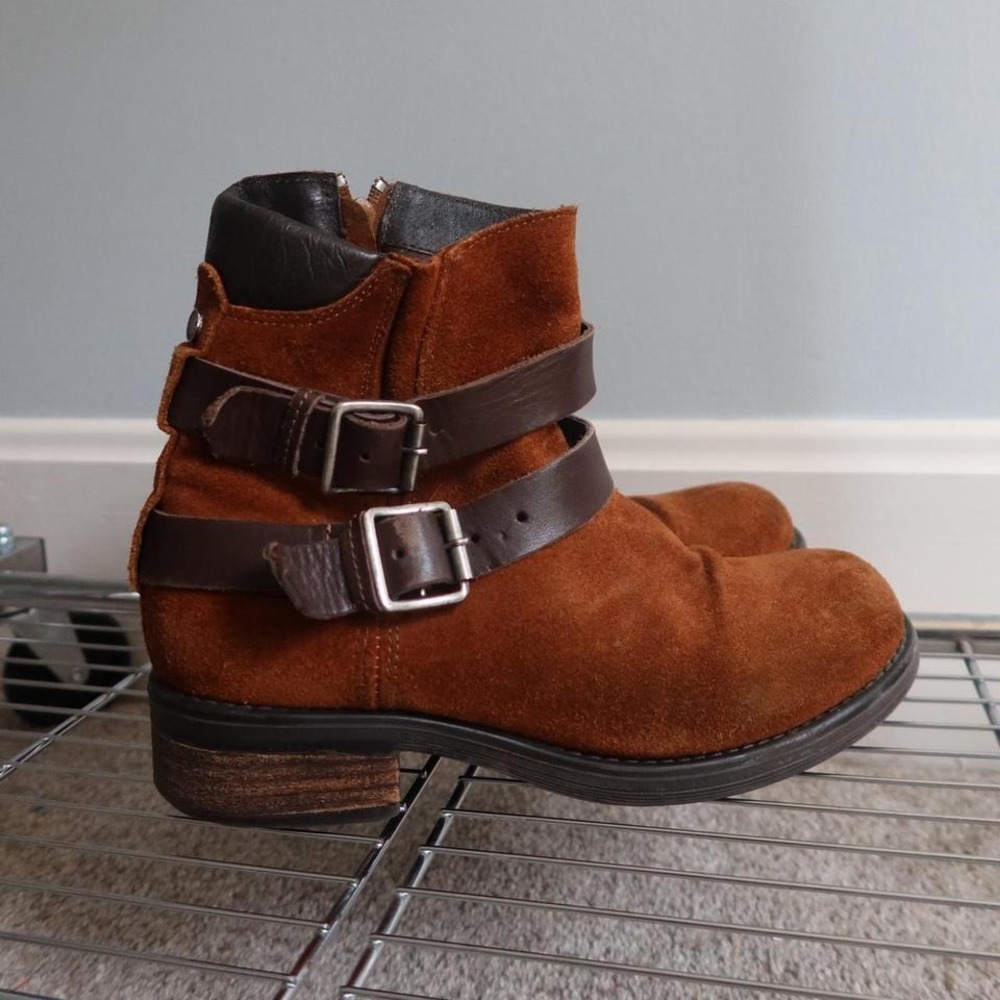 Steve‎ Madden Brown suede ankle boots with buckles Mid Winter Zip Up
